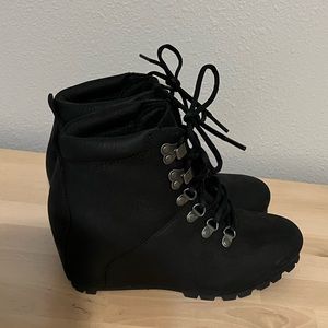 Merrell Womens Size 6.5 Tremblant Wilderness Black Leather Wedge Ankle Boots